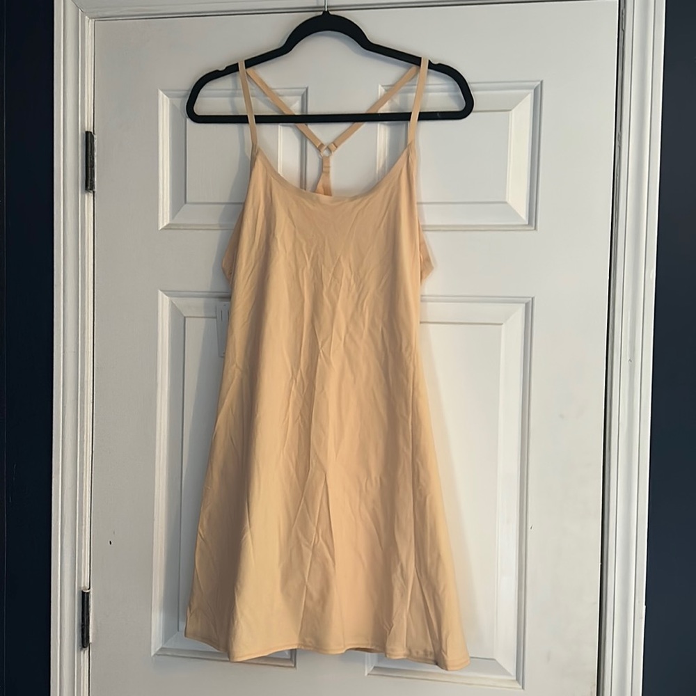 NEW Outdoor Voices The Exercise Dress Razorback Tank Athletic, Size XL Peach